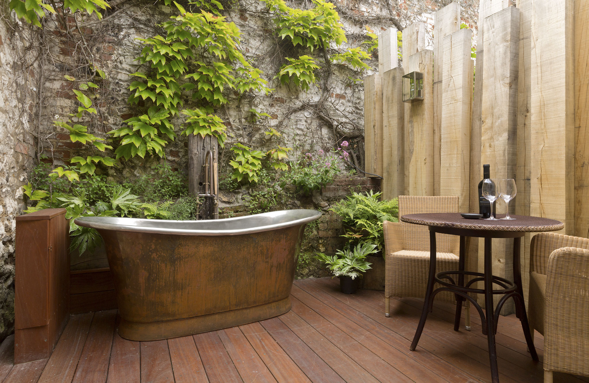 Patina Bateau Bath