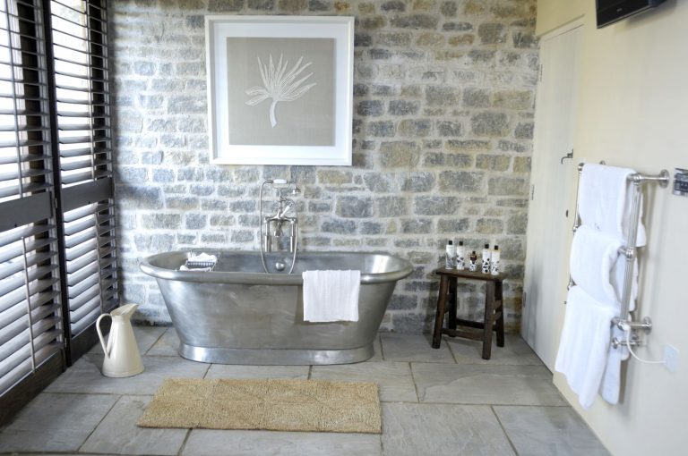 Tin Aequs Bath with Tin Interior