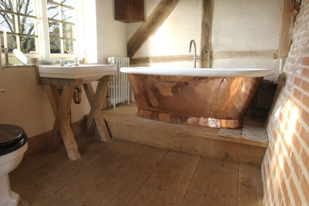 Copper Aequs Bath with Enamel Interior