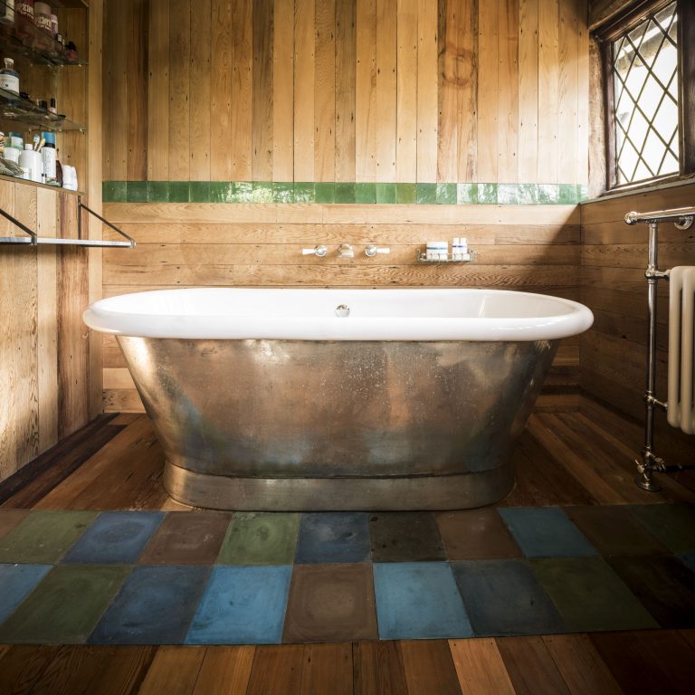 Tin Aequs Bath with Enamel Interior