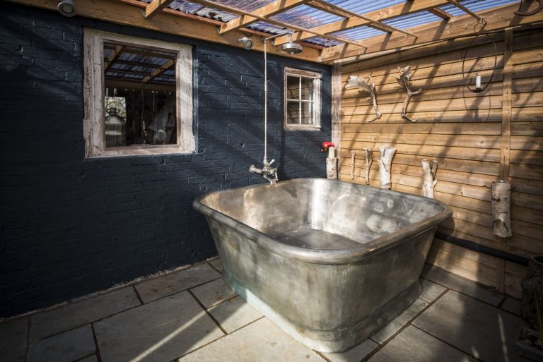 Tin Alvius Bath with Tin Interior