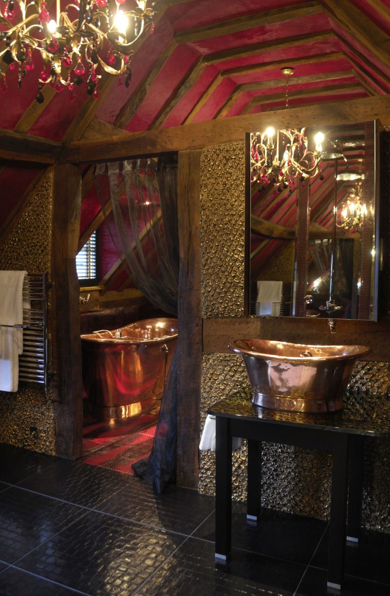 Copper Bateau Basin with Copper Interior