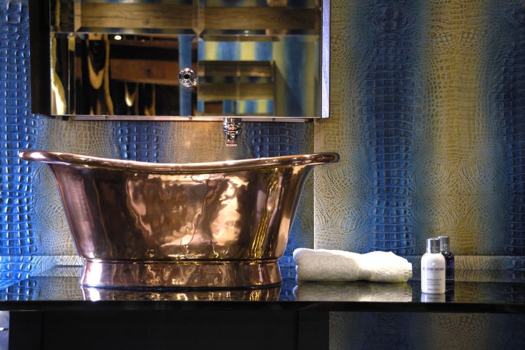 Copper Bateau Basin with Copper Interior