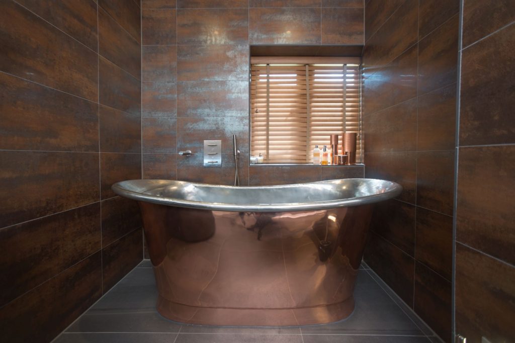 Copper Bateau Bath with Tin Interior