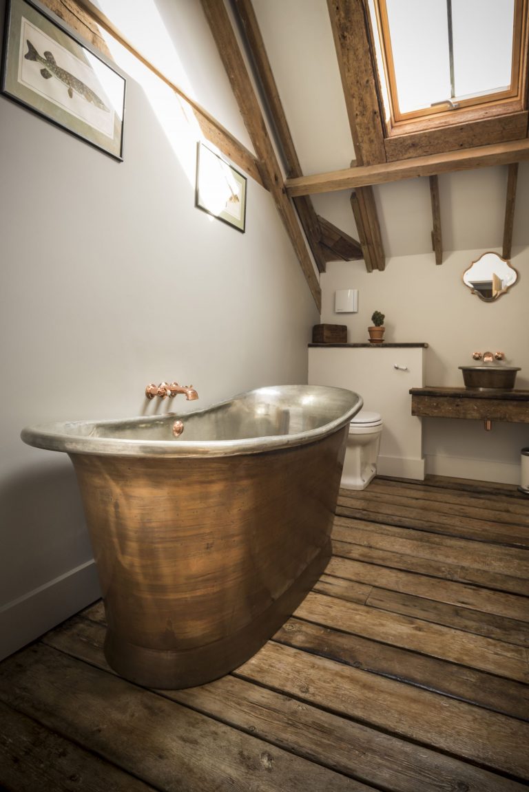 Patina Copper Bateau Bath with Tin Interior