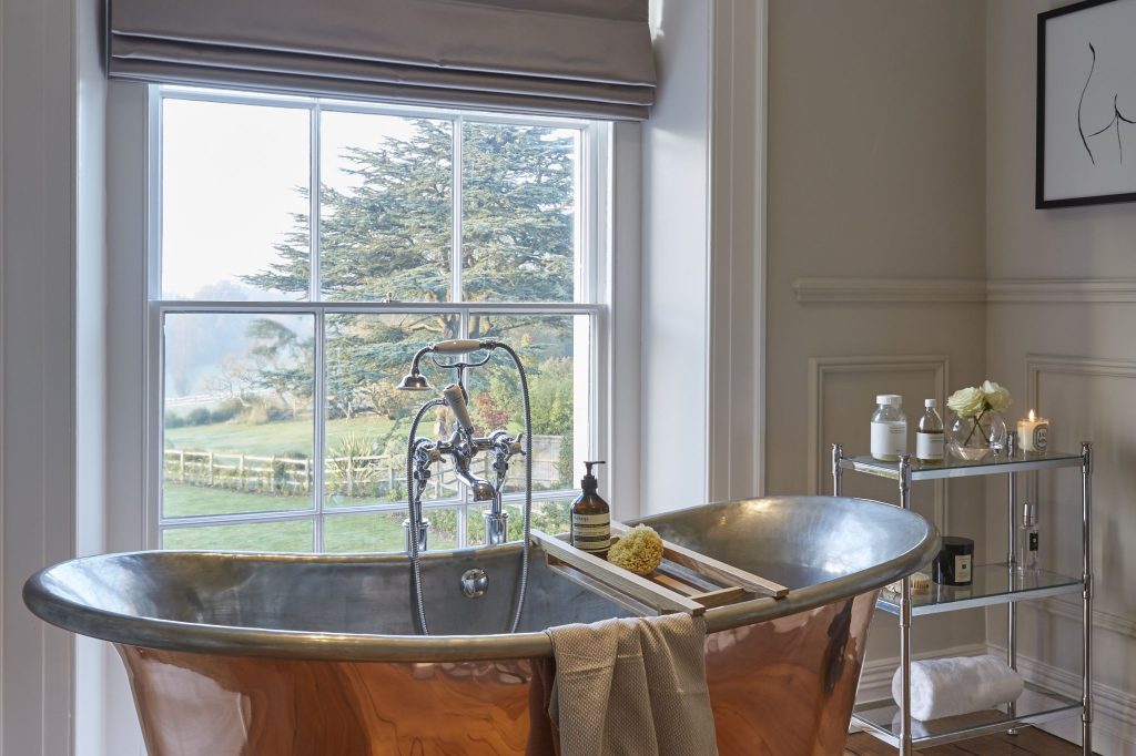 Copper Bateau Bath with Tin Interior