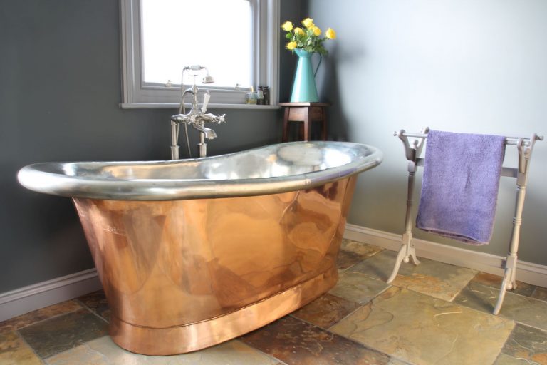Copper Bateau Bath with Tin Interior