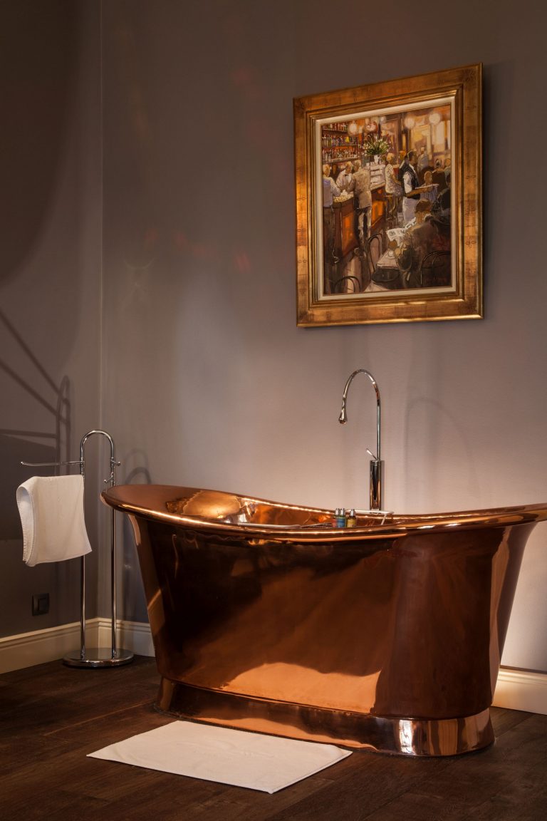 Copper Bateau Bath with Copper Interior