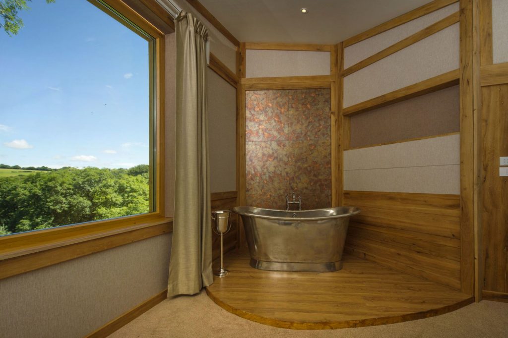 Tin Bateau Bath with Tin Interior