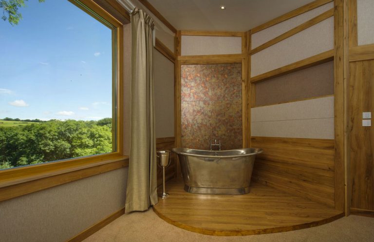 Tin Bateau Bath with Tin Interior