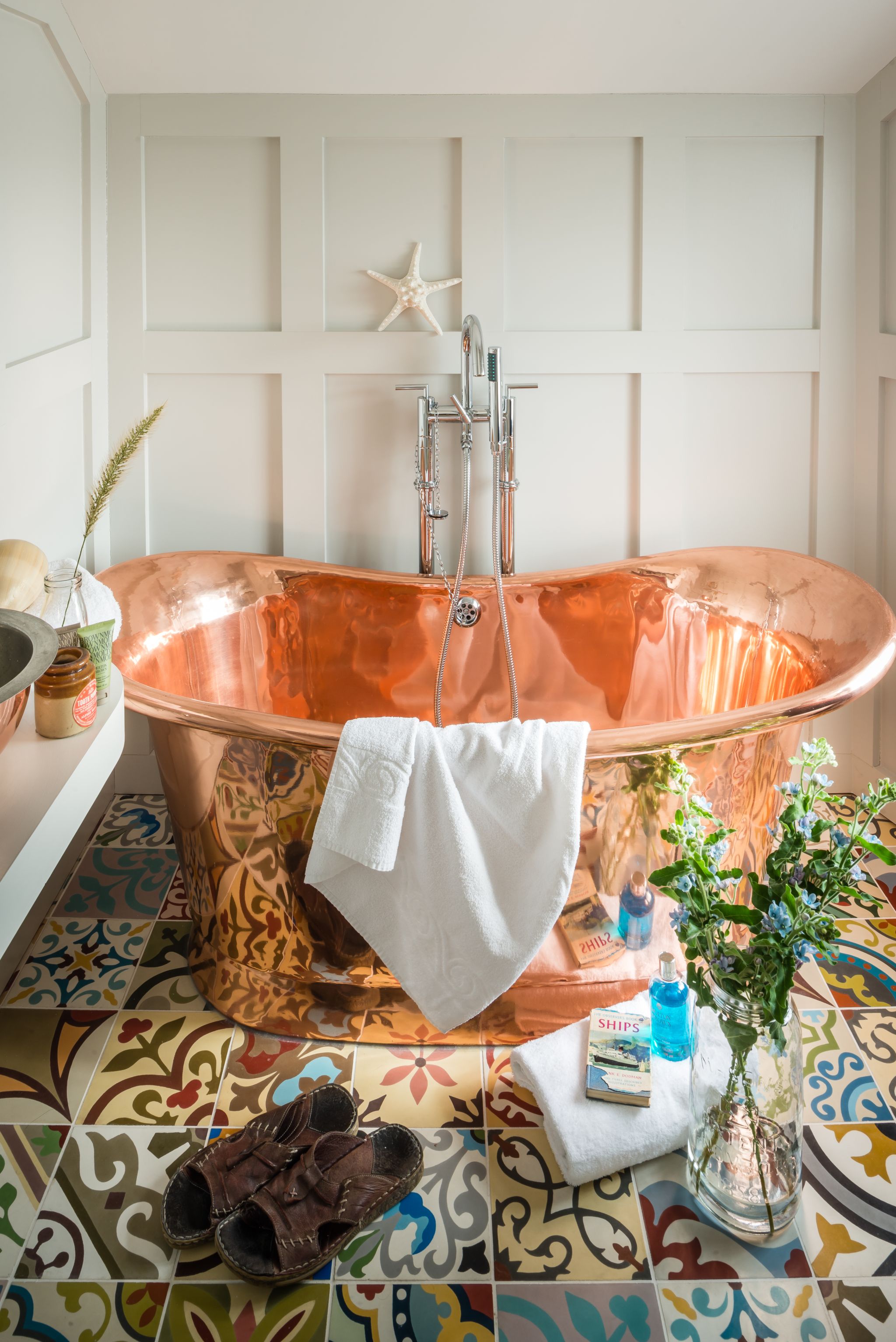 Copper Bateau Bath with Copper Interior