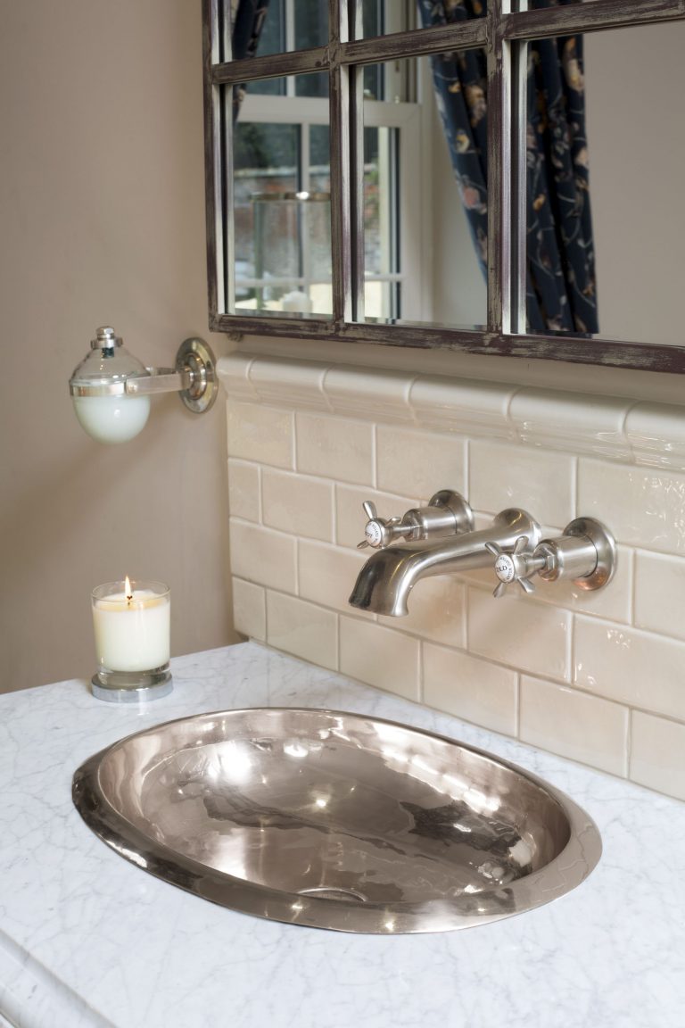 Nickel Corana Basin with Nickel Interior
