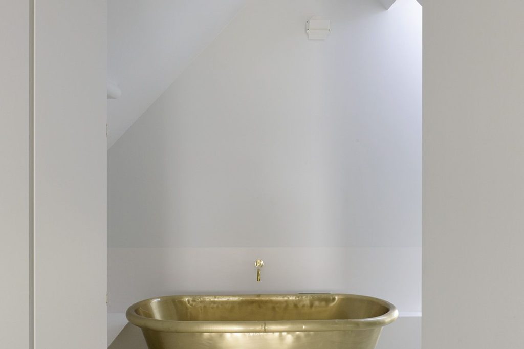 Brass Aequs bath Tub
