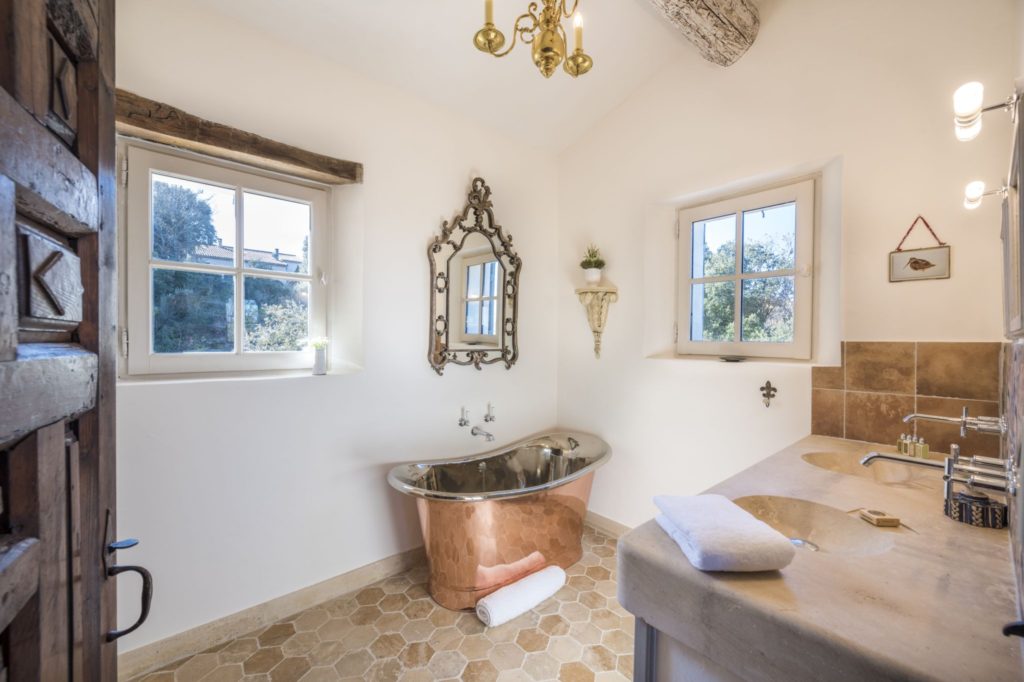 Copper Bath with Nickel Interior