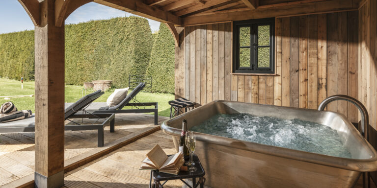 William Holland Outdoor Copper Bath Hot Tub