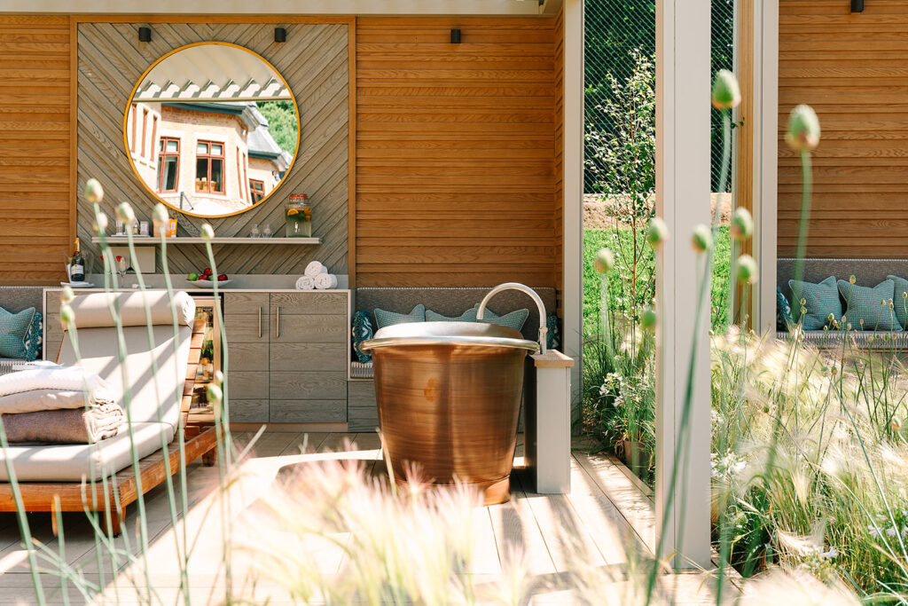 Outdoor Copper Bath